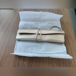 Macy’s Travel Roll Up Cosmetic Brush Metallic Gold Case